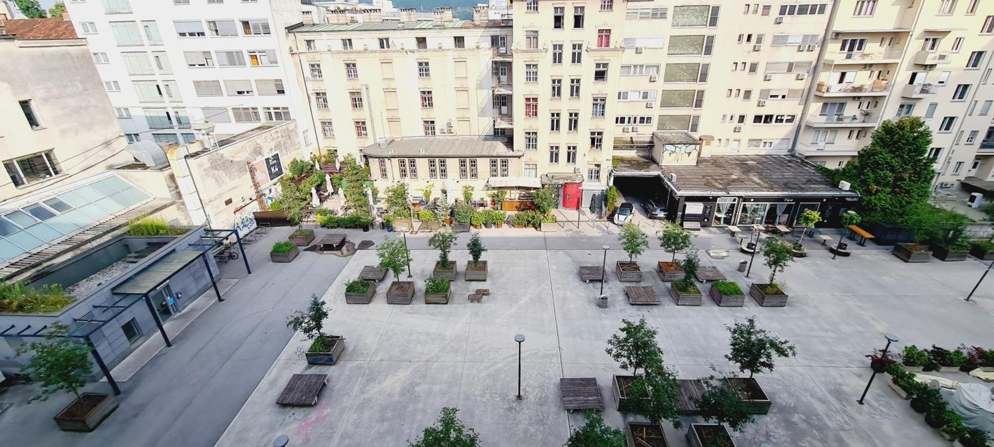 Little Plaza Duplex Lejlighed Ljubljana Eksteriør billede